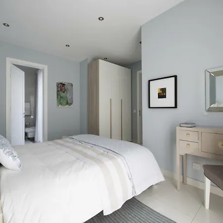 Sunny Penthouse * Sliema