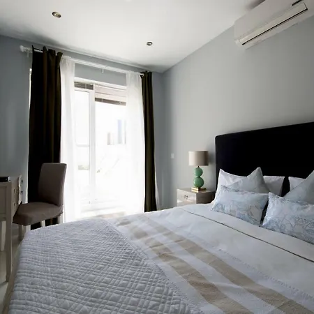 Sunny Penthouse * Sliema